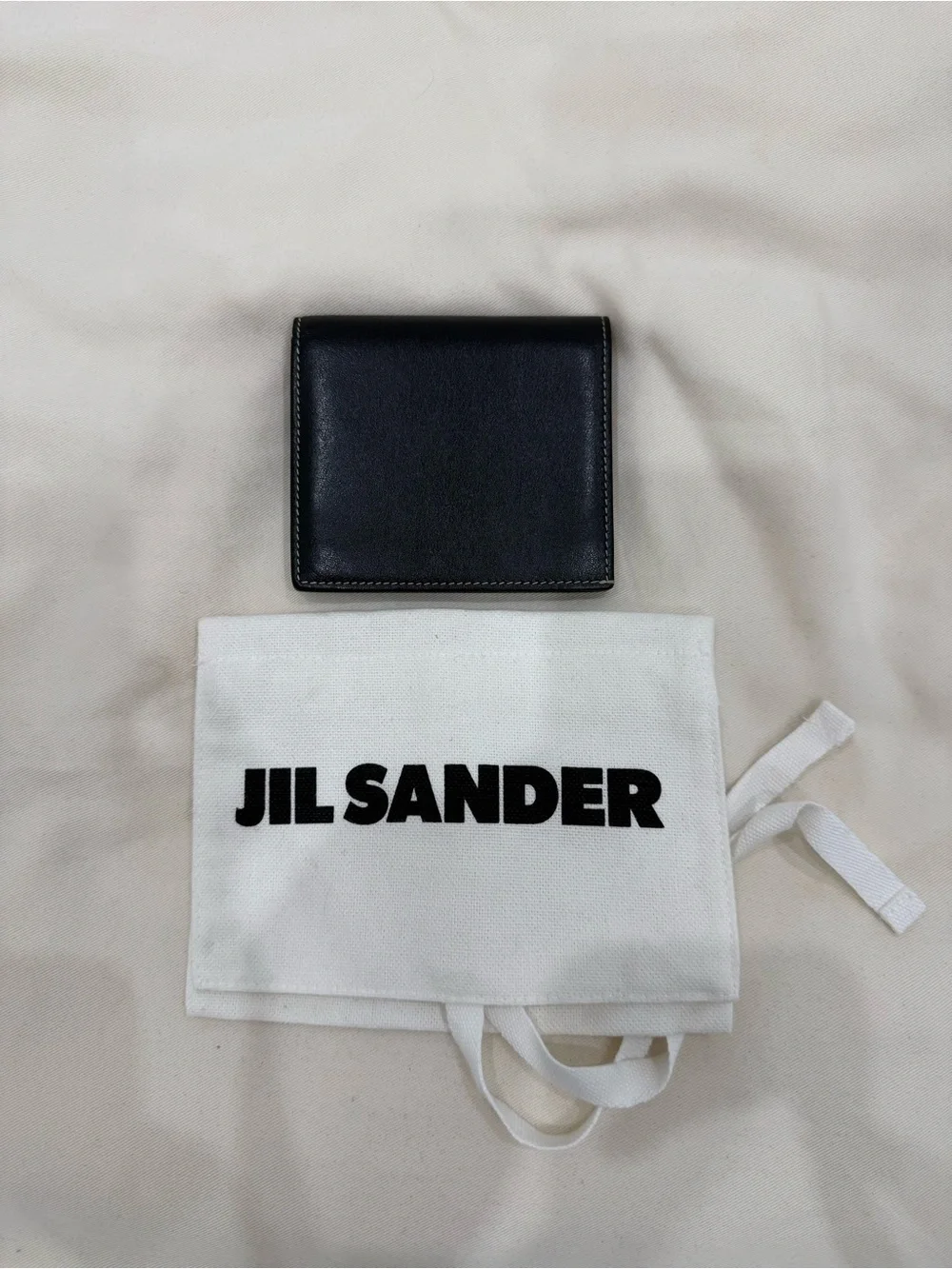 Jil Sander Black Leather Compact trifold Wallet with Logo Pouch